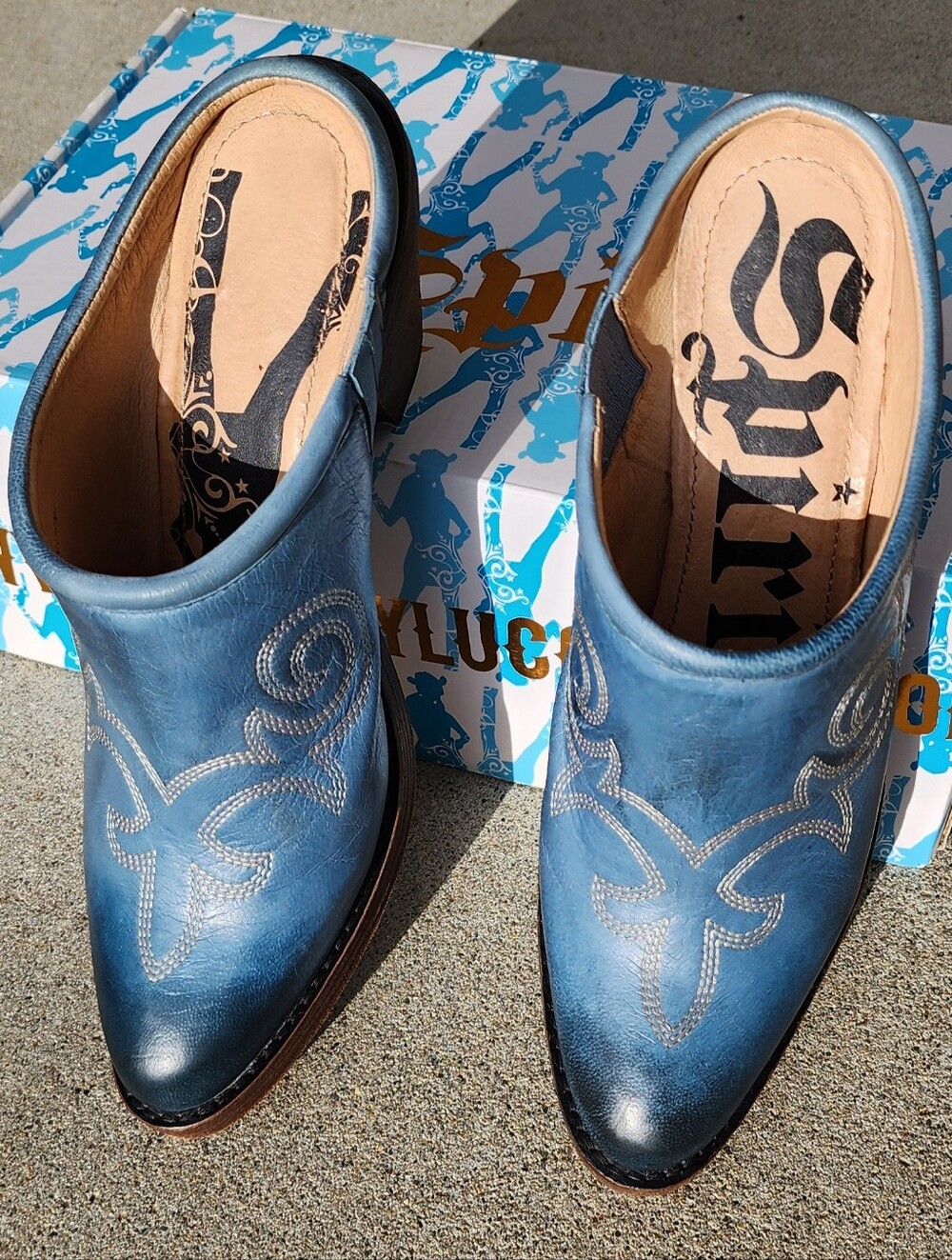 Lucchese Mules - Picture 4 of 10